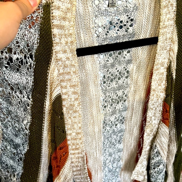 2 Cardigans - Picture 4 of 7
